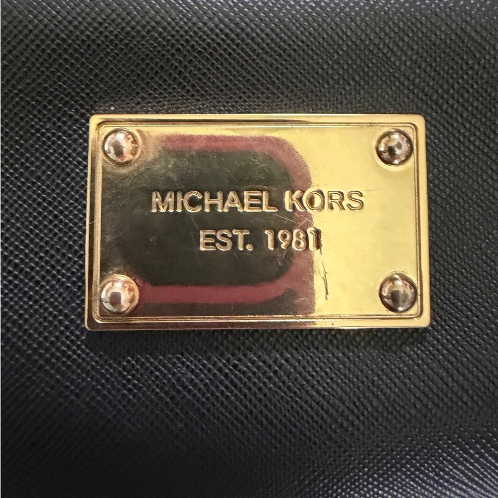 Michael Kors Black Saffiano Leather Cosmetic Pouch Gold Logo Travel Makeup Bag - Picture 2 of 9